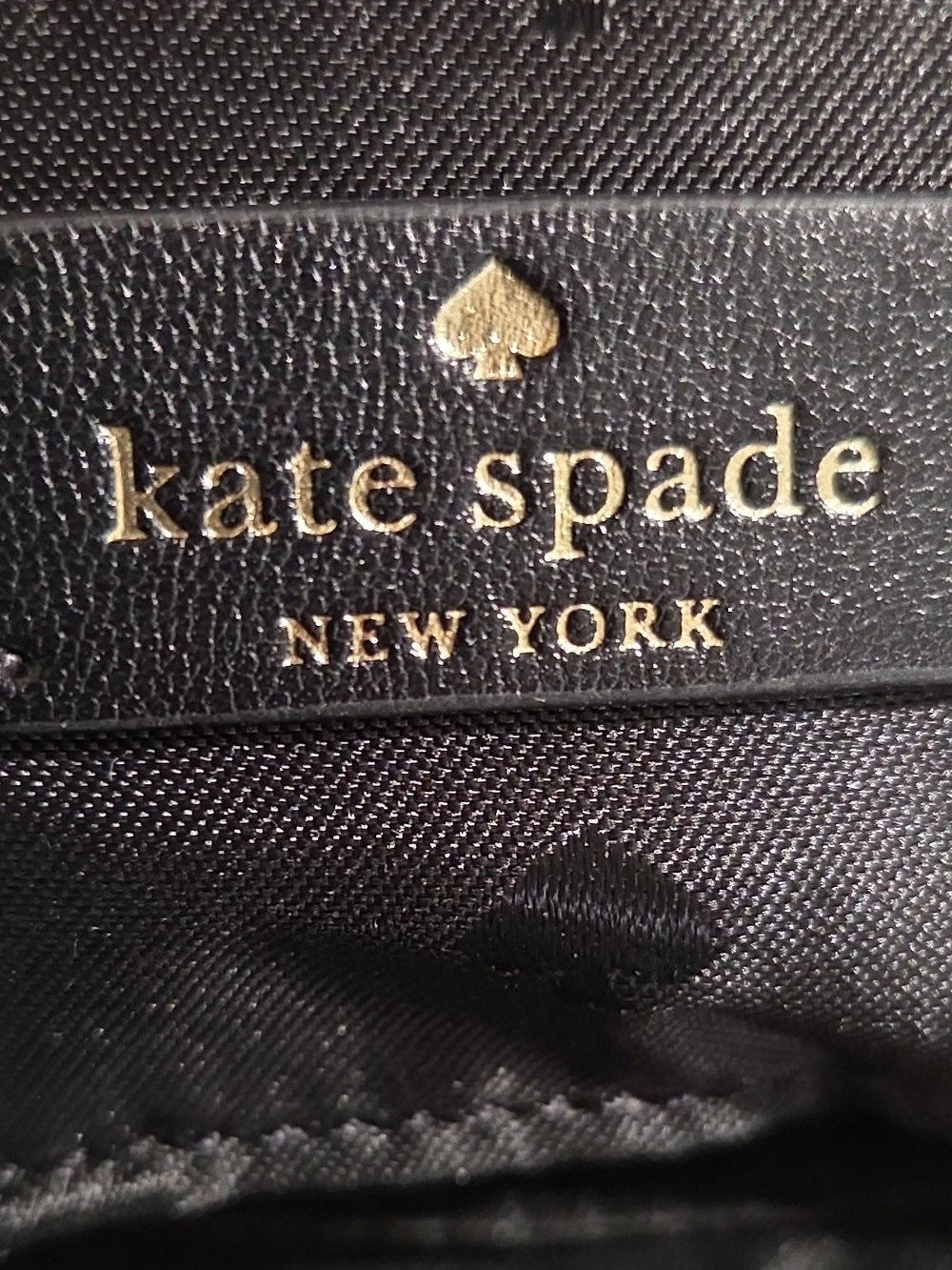 kate spade Black and White Daisy Zip Wristlet - Picture 9 of 10